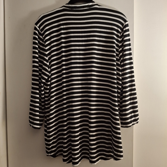 Calvin Klein Women's Black And White Casual Striped Top - Picture 2 of 9